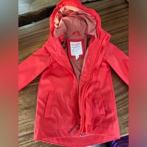 Car and jack raincoat 2T